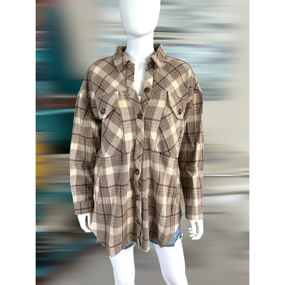Fantastic Fawn button up fringe back shacket S M L - Picture 5 of 7